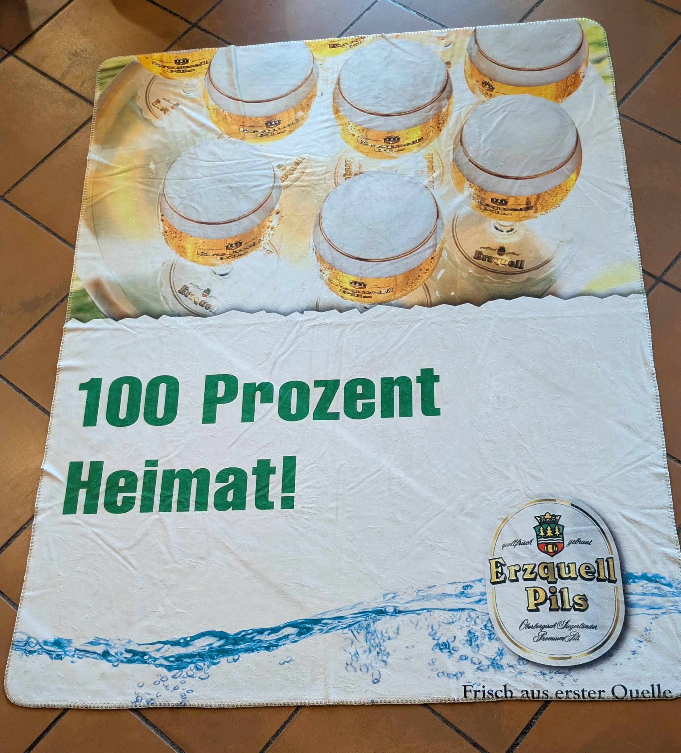 Kuscheldeckel Erzquell Pils 